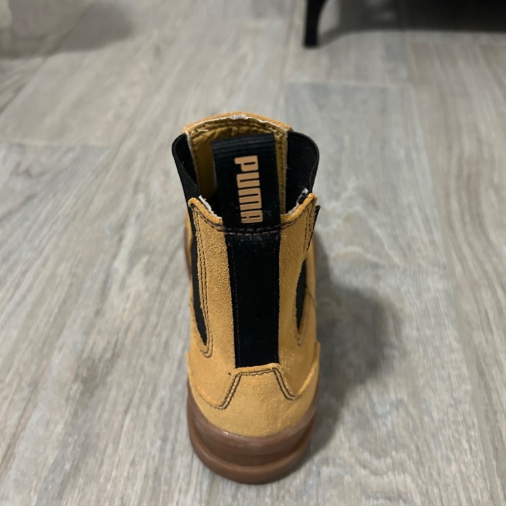 LIKE NEW! Women's Puma Mayze Tan Suede Platform Ankle Boot - 6 - Picture 8 of 14